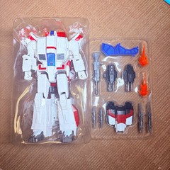 Transformers G1 Jetfire Skyfire V33-06 Transforming 14-INCH Action Figure Toy