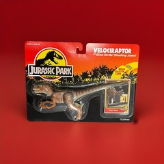 1993 Kenner Jurassic Park Velociraptor “Raptor” w Slashing Jaws NEW Perfect Mip