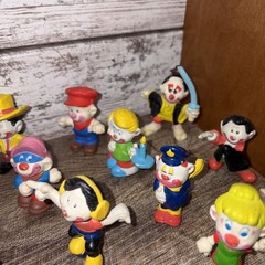 Vintage 1981 Mego Corp Clown Around PVC Figures 2″ Bundle Lot Of 25 w/ 10 Cards