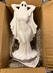 Gothic Ghost Girl Figurine Spooky Halloween Desk Decor Collectible Ornament Art