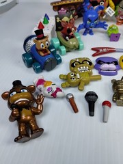 Five Nights At Freddy’s Action Figures Large 50 Piece Lot & Accessories
