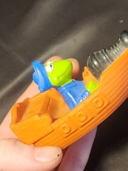 VINTAGE LOT OF 6 – Muppets Toys – Kermit Figures / Watch / Water Toy / Count Car