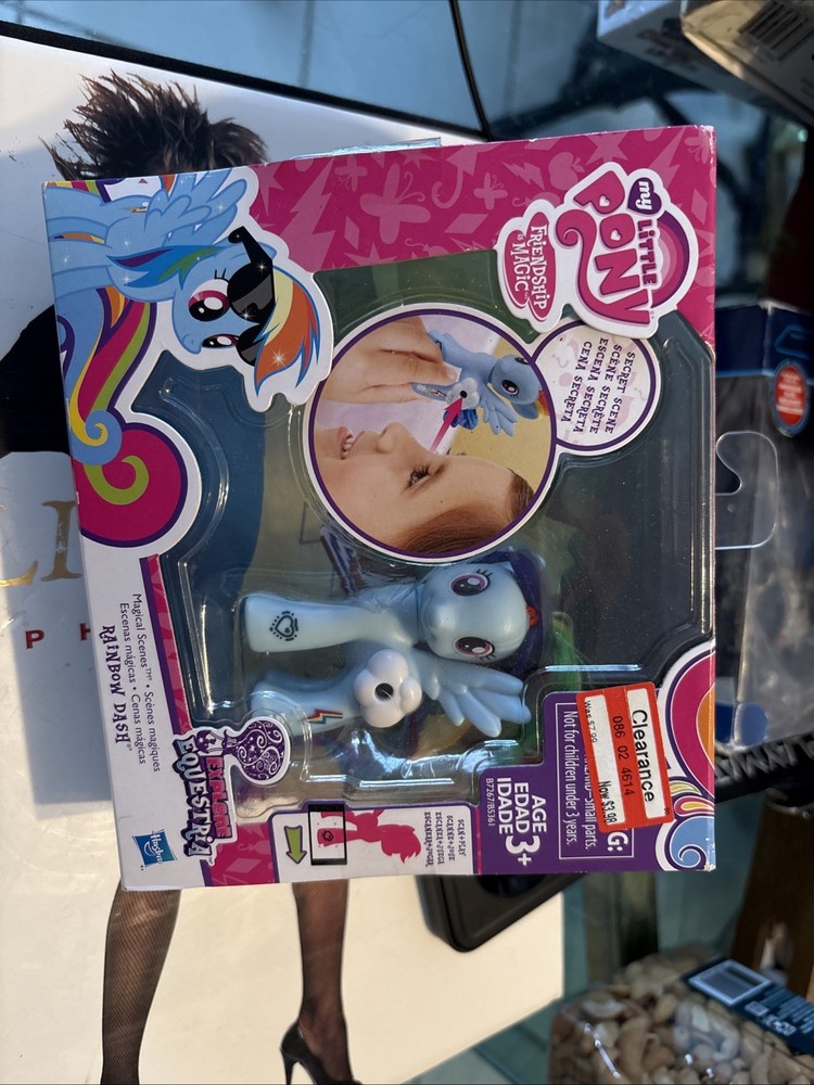 My Little Pony Friendship is Magic Magical Scenes Rainbow Dash wear packaging