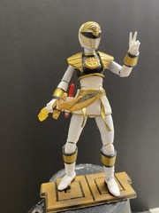 Power Rangers Lightning Collection White Ranger (Female) Figure