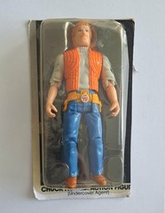 KENNER CHUCK NORRIS KARATE KOMMANDOS CHUCK AS UNDERCOVER AGENT FIGURE CUT CARD