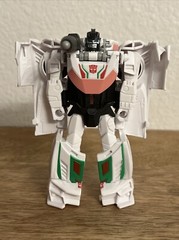 Wheeljack Transformer 4.5” Action Figure Plastic Autobot Robot Toy