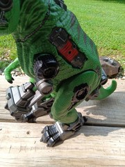 Adventure Force Ultra Exosaur Robotic Dinosaur Roams & Roars Motion Activated 🦖