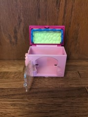 Puppy In My Pocket Lot – 3 Dog Houses & 3 Flocked Puppy Figures 2007 MEG