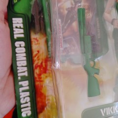 ARMY MEN Real Combat Plastic Men Vikki Grimm Action Figure NEW PLAYING MANTIS