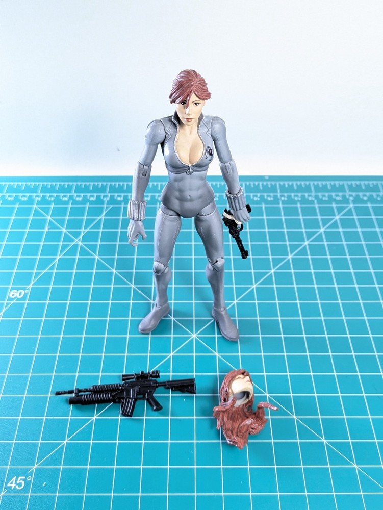 Marvel Legends Black Widow Gray Suit 2010 Winter Soldier 2-pack Toys R Us