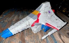 Transformers Generations War for Cybertron Siege Voyager Tetra Jet Starscream