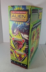 Alien Collection Light & Sound Deluxe Alien Queen Giant Action Figure