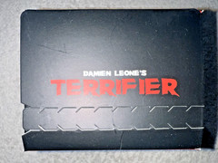 DAMIEN LEONE’S TERRIFIER HANGERS FLOCKED EDITION ART THE CLOWN **NEW OPENED**
