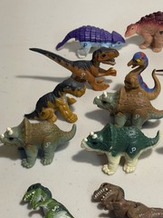 Jurassic Park Lost World Mini Hatchling Lot Of 20 T-rex Carnotaurus Collection