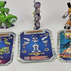 Medabots Action Figure Lot 7 Hasbro Takara Tomy 2.5” Mini Figures With Cards