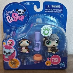 Hasbro Littlest Pet Shop NIB Brown Hedgehog #1321 Monkey #1322 2-Pack Toy