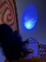 Disney Moana Starlight Canoe 18″ Rolling Sail Boat Projector Works TESTED (Read)