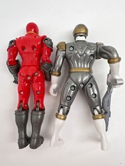 Power Rangers Silver Ranger Bandai 1999 5″ Zhane & 2005 Red Ranger Action Figure