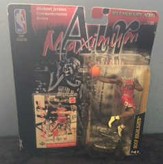 Michael Jordan 1999 Mattel NBA Maximum Air Hoop Highlights Series Figure & Card