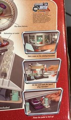 Flo’s V8 Cafe Play Set Original Desert 2006 Disney Pixar Cars 1st Edition.