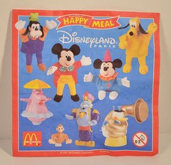 RARE 2001 Goofy 7″ McDonald’s EUROPE Plush Hand Puppet Disney Disneyland Paris
