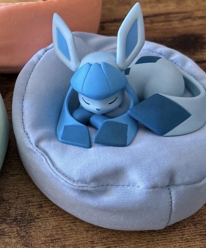 Pokemon Sleeping Eevee Series – Glaceon