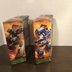 Transformers Kingdom War for Cybertron Deluxe Class Wheeljack , Autobot Pipes