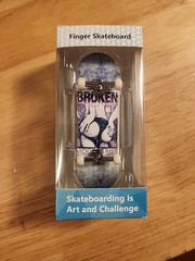 Professional Wooded Fingerboard Mini Skateboard – cheeks