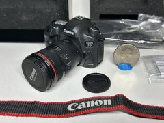 Canon Miniature Camera EOS 5D Mark III EF24-105mm F4L IS USM 8GB USB Flash Drive