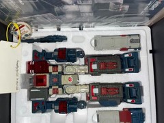 Toyworld TW-H04 Infinitor Fortress Maximus ShipinUSA