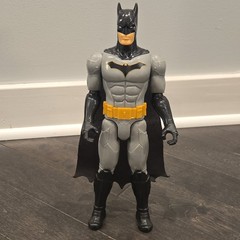 2018 Mattel DC Comics Batman Action Figure Plastic Gray Black Yellow Cape