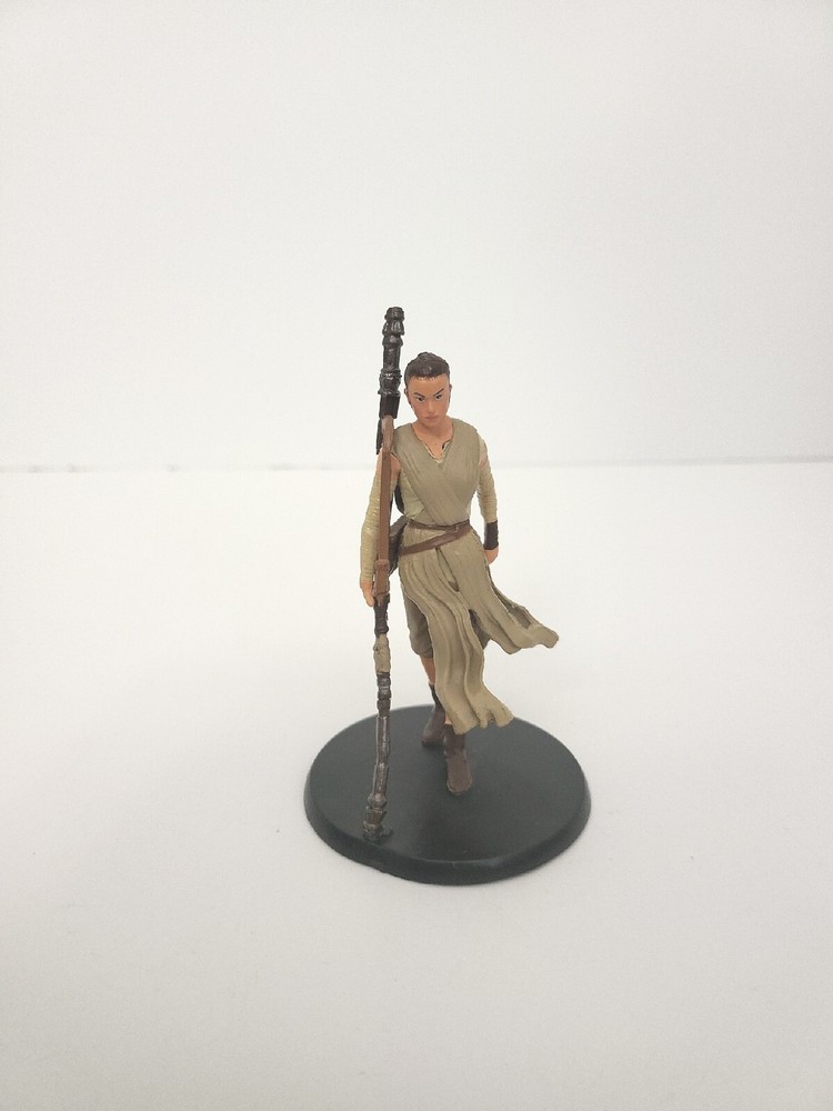 Star Wars Rey Figure Disney Store Cake Topper PVC. Broken Staff