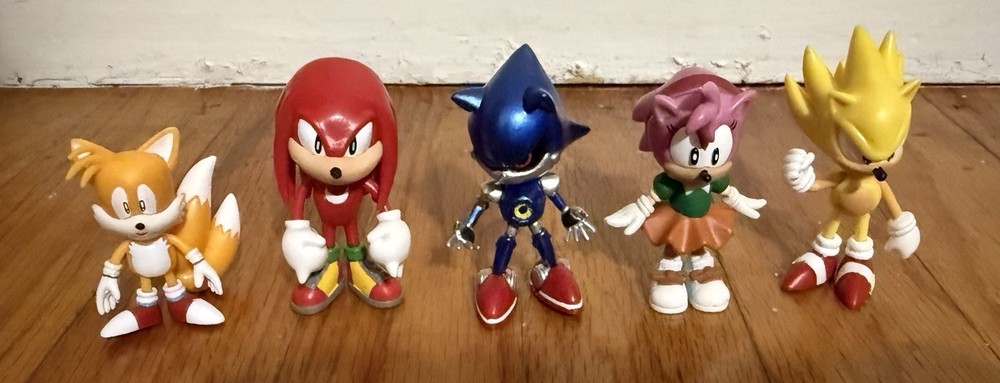 Lot Of 5 2.5 Jazwares Sega Sonic Hedgehog Figures Sonic Tails Knuckles Amy