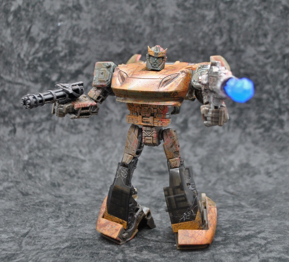 Custom Transformers Siege War for Cybertron netflix SPARKLESS BOT barricade