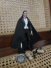 NECA Ultimate Count Dracula Transylvania Color Version Universal Monsters Figure