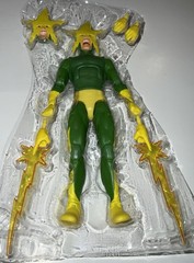 Marvel Legends MARVEL’S ELECTRO 6″ Figure Friendly Neighborhood Spider-Man SDCC