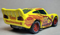 Disney Pixar Cars 3 Flaming Yellow Lightning McQueen Diecast 1:55 FC Piston Cup