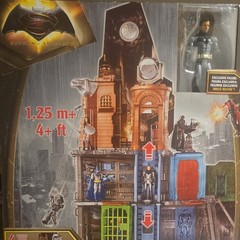Ultimate Batcave Playset with Bruce Wayne BATMAN V SUPERMAN Mattel NEW MIB Mega