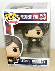 FUNKO POP RESIDENT EVIL LEON KENNEDY NICE BOX W/ PROTECTOR #1294 MOVIE FIGURE