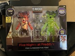 Jazwares FNAF Five Nights at Freddy’s Endo Series 01 Foxy and Radioactive Foxy