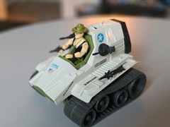 Vintage GI Joe Sgt. Slaughter with triple T Tank 1986 Hasbro