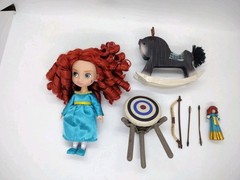 DISNEY STORE Animators Collection Merida 5″ toddler doll accessories set