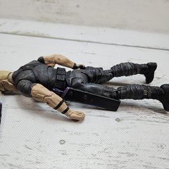 Diamond Select Marvel Select Avenging Hawkeye 2015 7″ Adjustable Figure Read