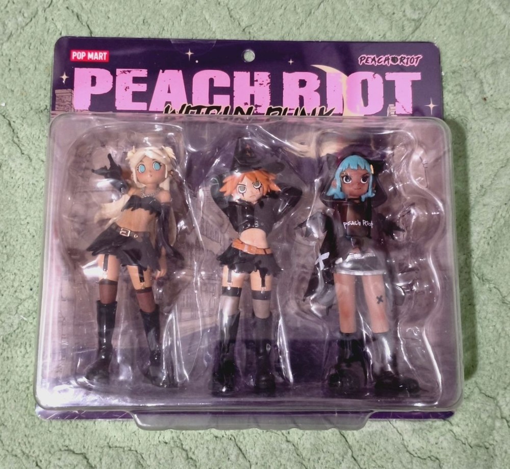 Peach Riot Witchy Punk 130mm Collectible Figure Set with Gigi Poppy Frankie Doll