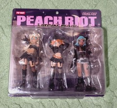 Peach Riot Witchy Punk 130mm Collectible Figure Set with Gigi Poppy Frankie Doll