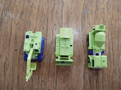 G1 Constructicons Devastator Parts Lot including Mixmaster’s Magna Laser Gun
