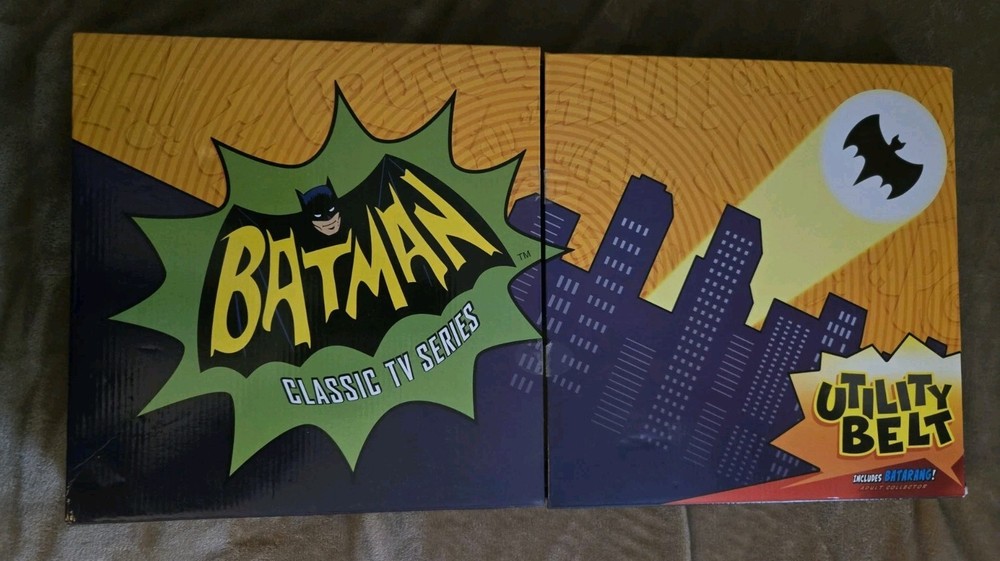 Mattel DC Batman Classic TV Series 1966 Adam West Utility Belt with Batarang