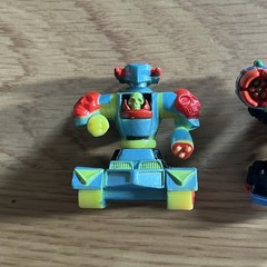 Galoob 1991 Trash Bag Bunch 2in Figures Plutor Trash Blaster Lot