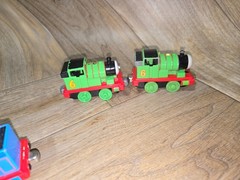 Thomas & Friends Take N Play Along Train Diecast Metal Thomas & Percy – 2002