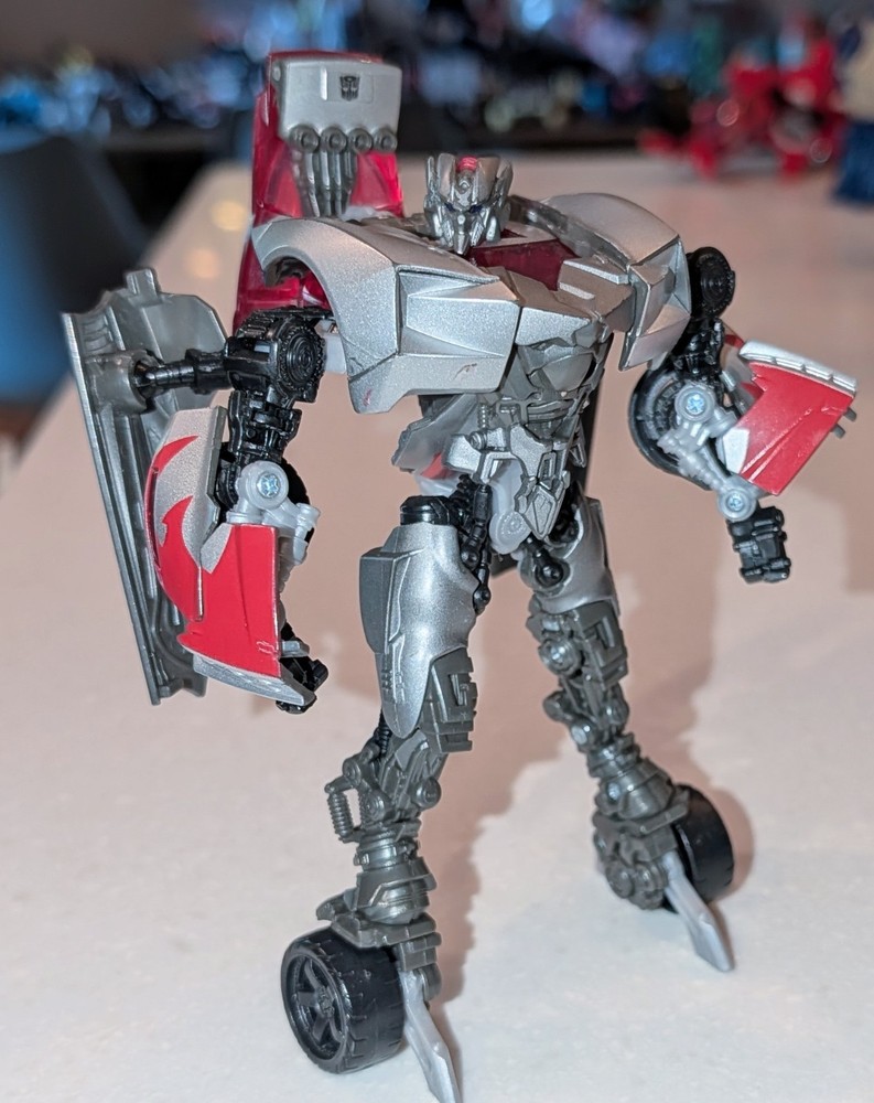 Transformers Hunt For The Decepticons Sidearm Sideswipe Hftd deluxe